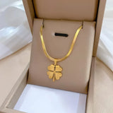 Colgante de Oro Trevo