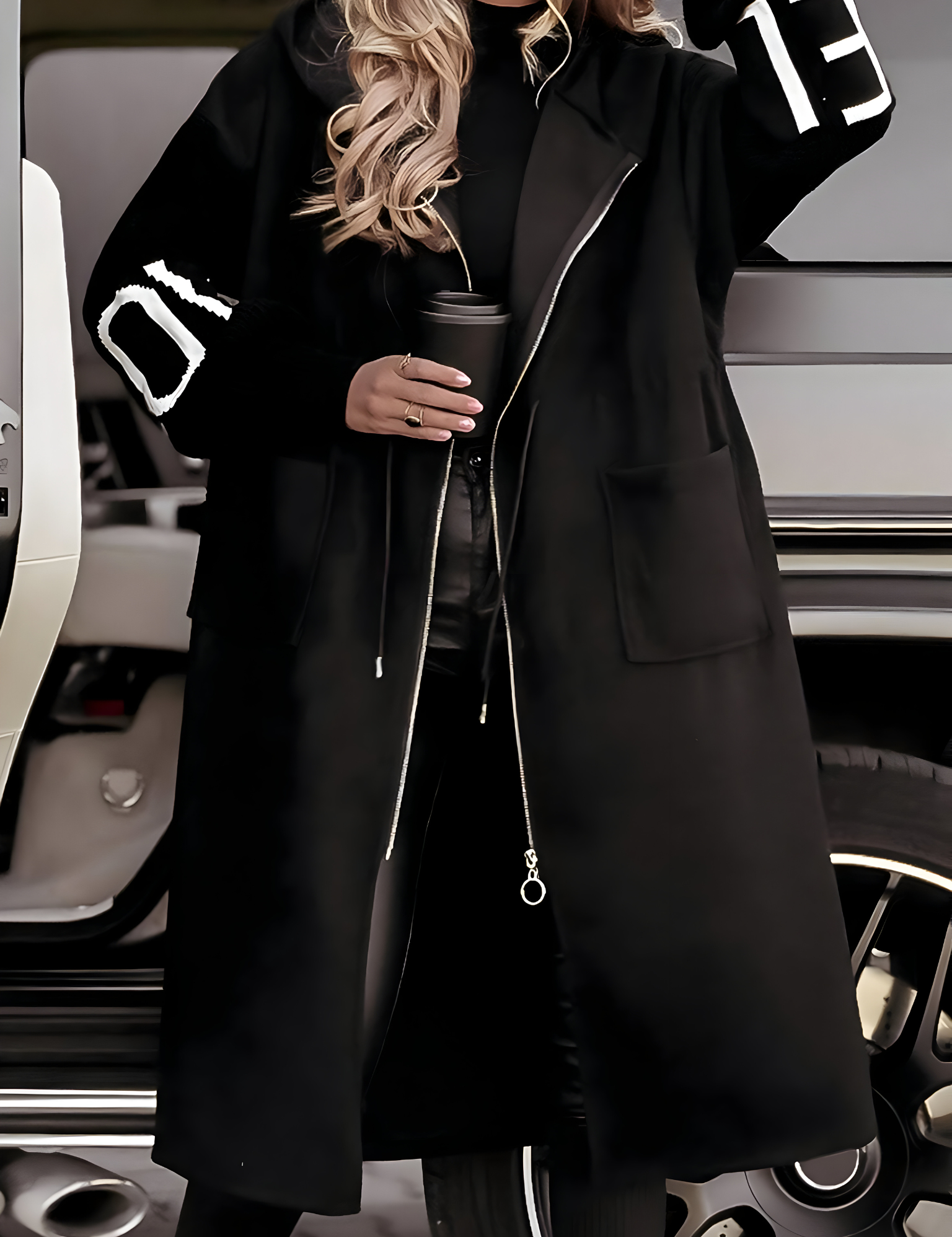 Elena | Chaqueta de mujer con mangas de punto y capucha