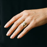 Anillo Vintage Dorado Irregular con Zircónia