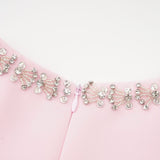 Linda Vestido Midi Acampanado con Lazo de Cristal y Detalles Elegantes