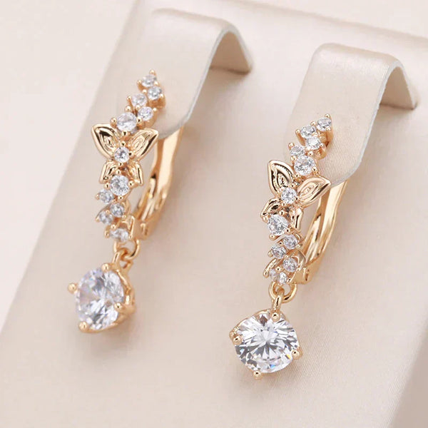 Pendientes de Zirconia Elegantes en Oro