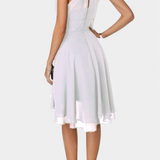 Anouk Vestido de Gasa con Volantes y Silueta Entallada