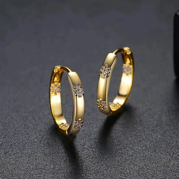 Pendientes Argola Vintage con Flor Dorada