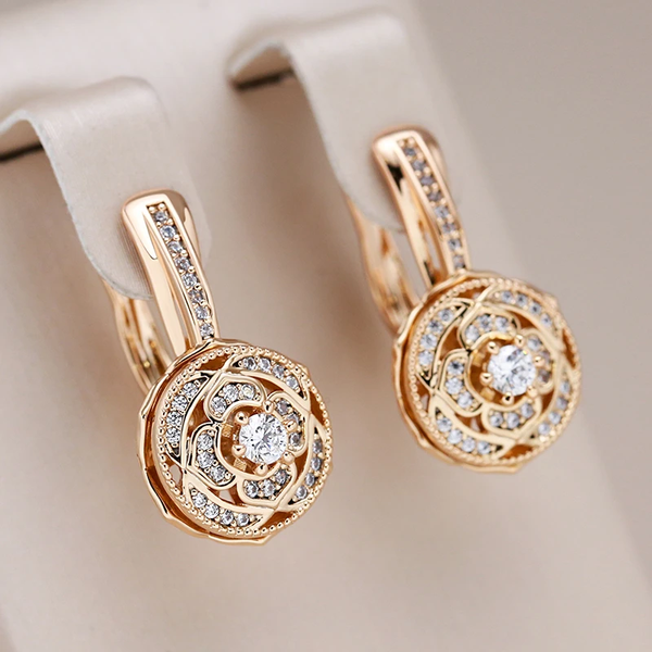 Elegantes Pendientes Redondos de Circonita y Oro
