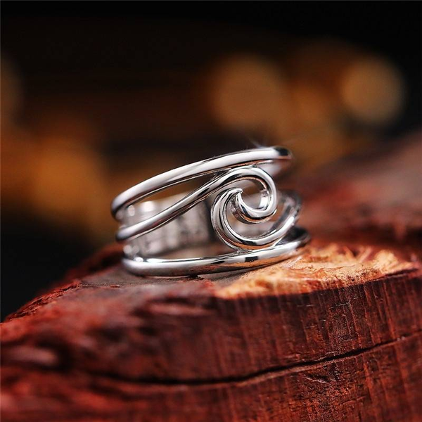 Anillo Vintage de Plata con Onda