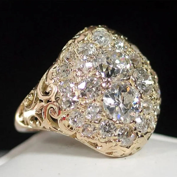 Anillo Vintage Redondo Dorado con Diamante