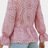 Kayden | Top Bohemio de Encaje con Corte Fluido