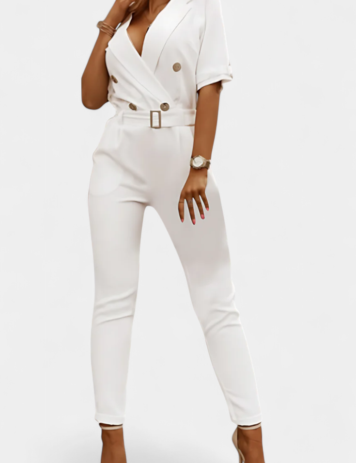 Vivienne Mono con Elegancia Sin Esfuerzo