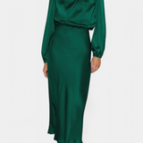 Cecila Vestido Maxi con Cuello Alto y Detalle Floral