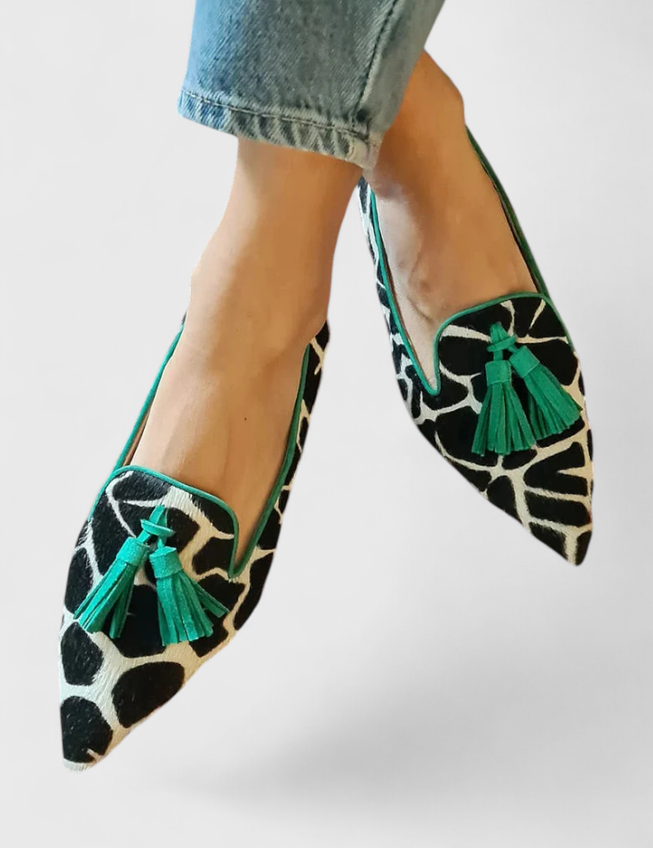 Fermina Loafers Elegantes con Punta Afilada y Diseño Bicolor