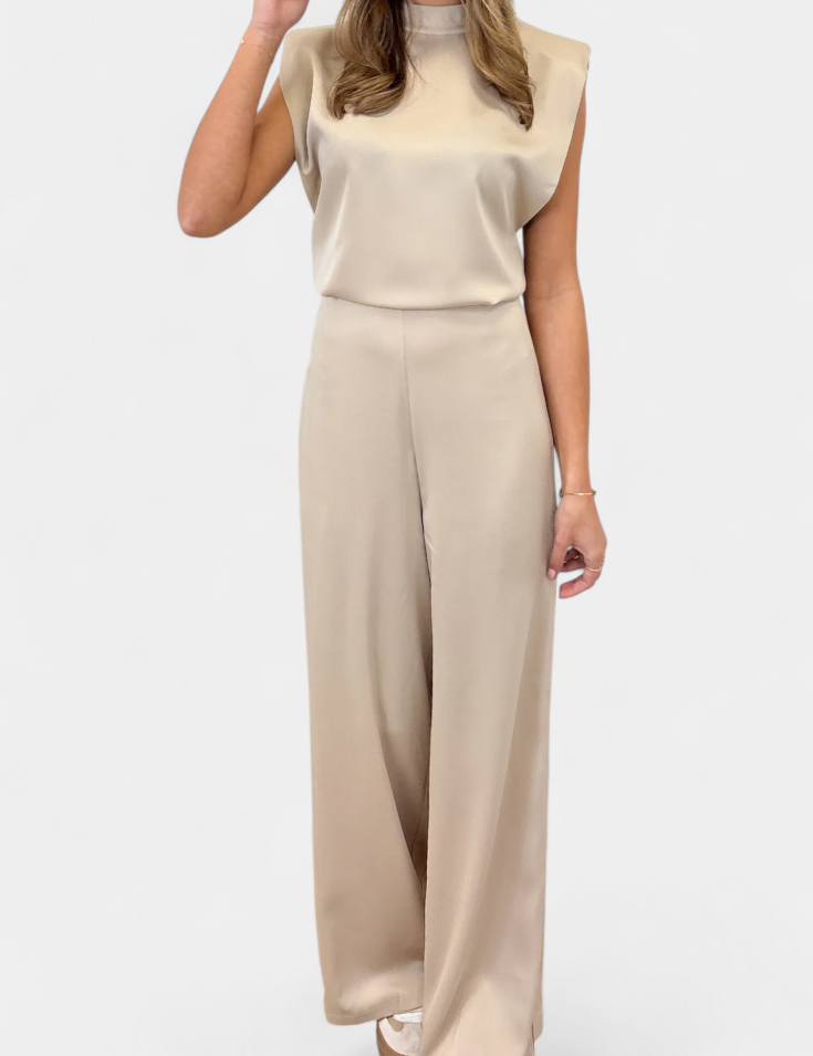 Francis Mono Sin Espalda de Corte Fluido