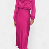 Cecila Vestido Maxi con Cuello Alto y Detalle Floral