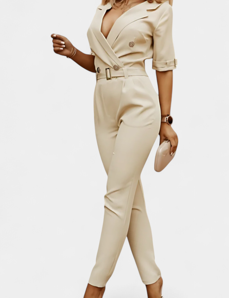 Vivienne Mono con Elegancia Sin Esfuerzo