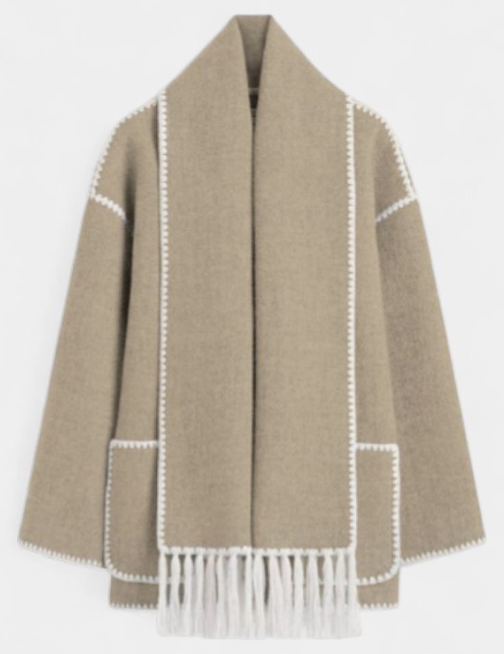 Pauline | Abrigo de Corte Suelto con Bufanda de Flecos Incorporada