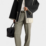 Pauline | Abrigo de Corte Suelto con Bufanda de Flecos Incorporada