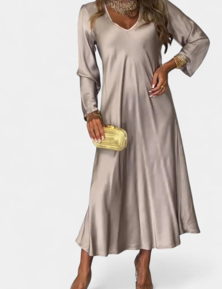 Riva Vestido Fluido con Escote en V y Mangas Largas